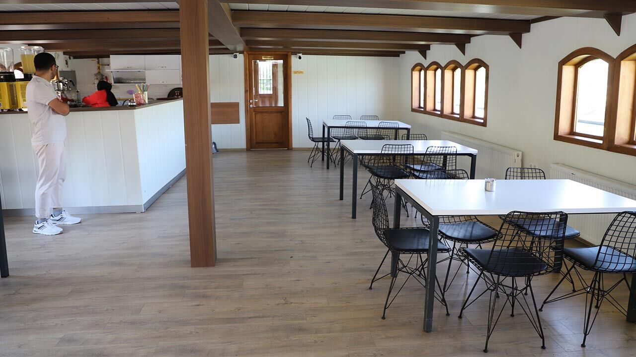 Gemi Kafe Hizmete Acildi2