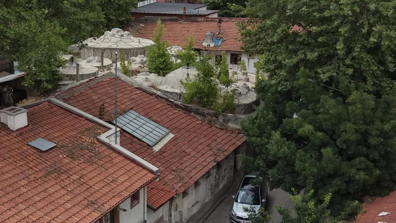 Ebcet Hamami Yediden Hayat Bulacak