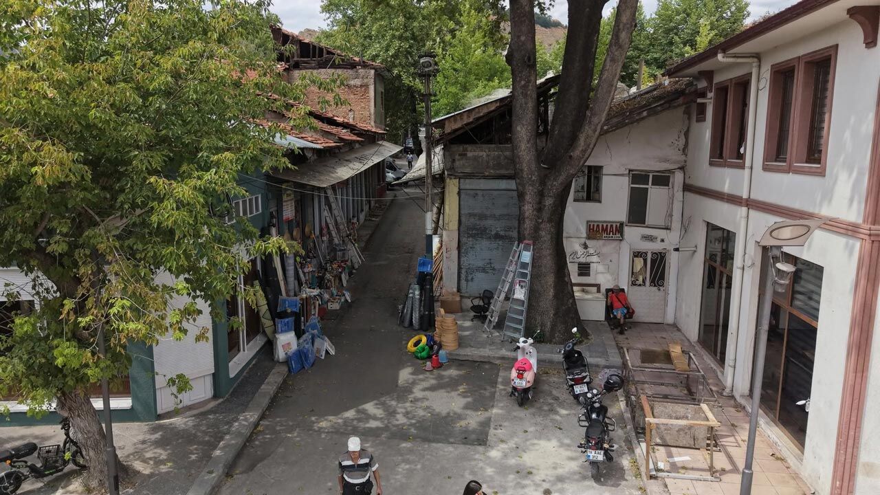 Ebcet Hamami Yediden Hayat Bulacak1