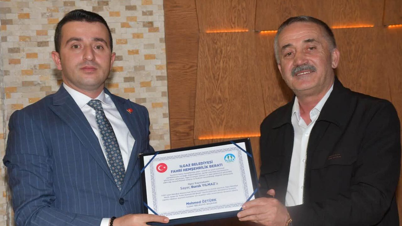 Ilgaz'dan Kaymakam Burak Yılmaz'a fahri hemşerilik beratı