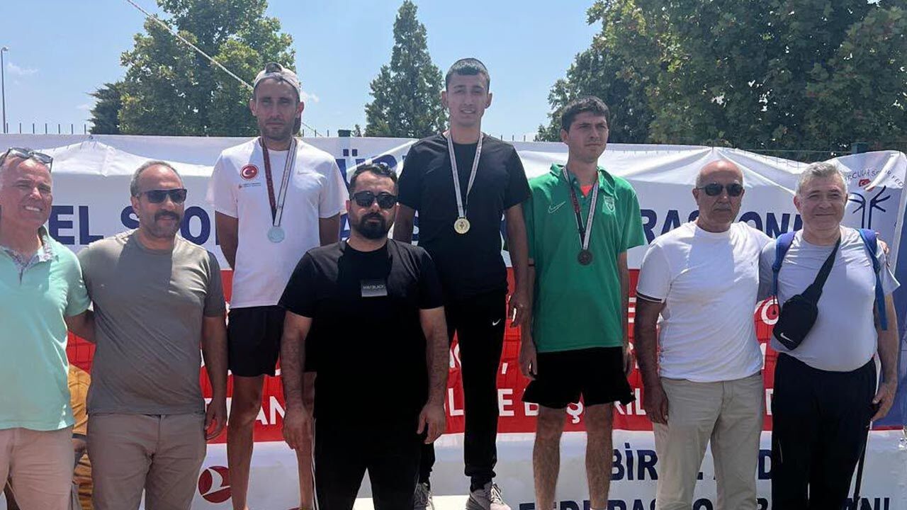 Özel Sporcularda Büyük Basari2