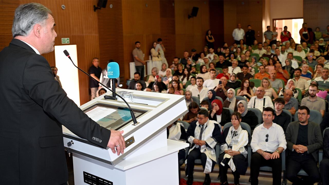 Caküde Mezuniyet Coskusu1