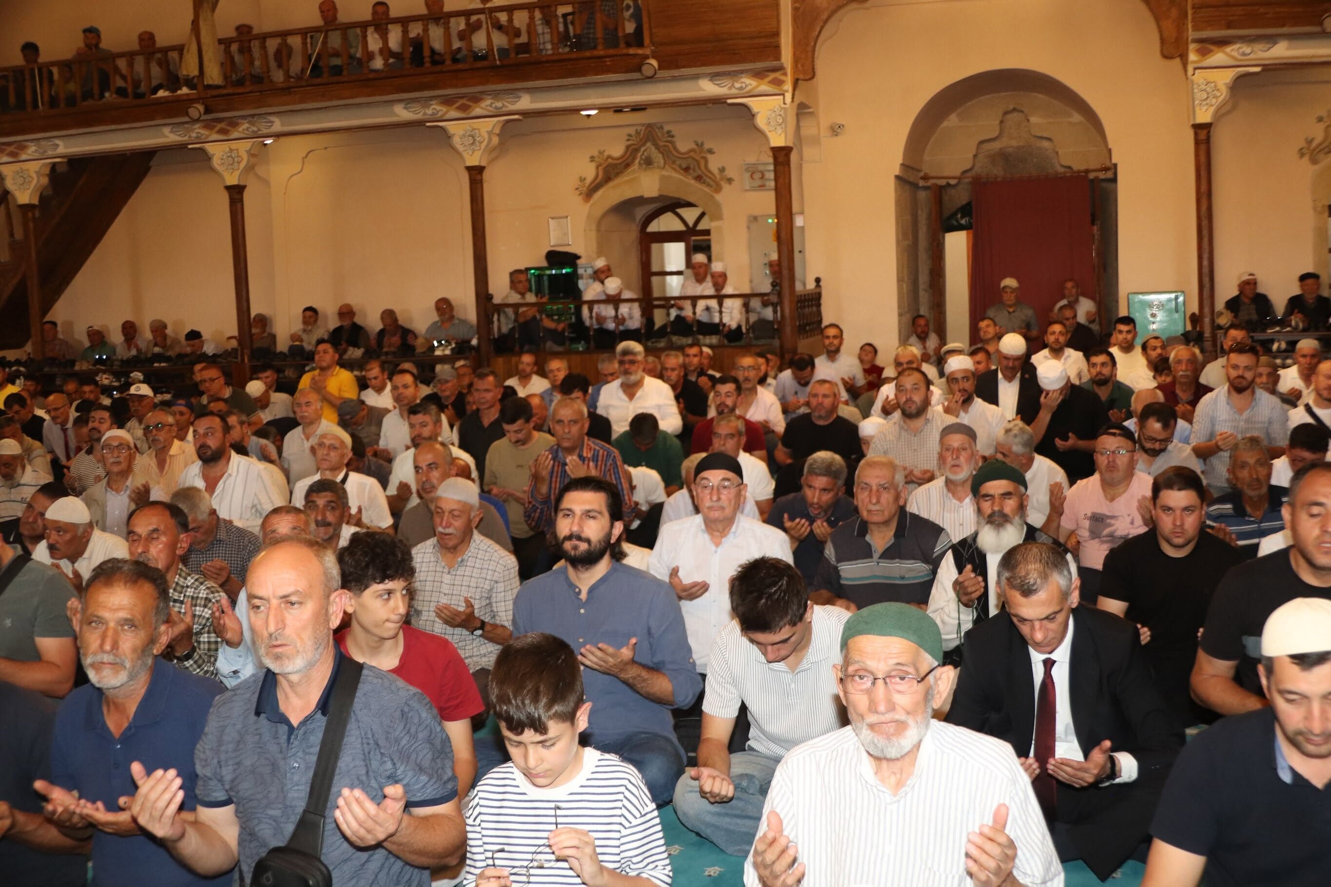 Ulu Camide Kuran Ziyafeti
