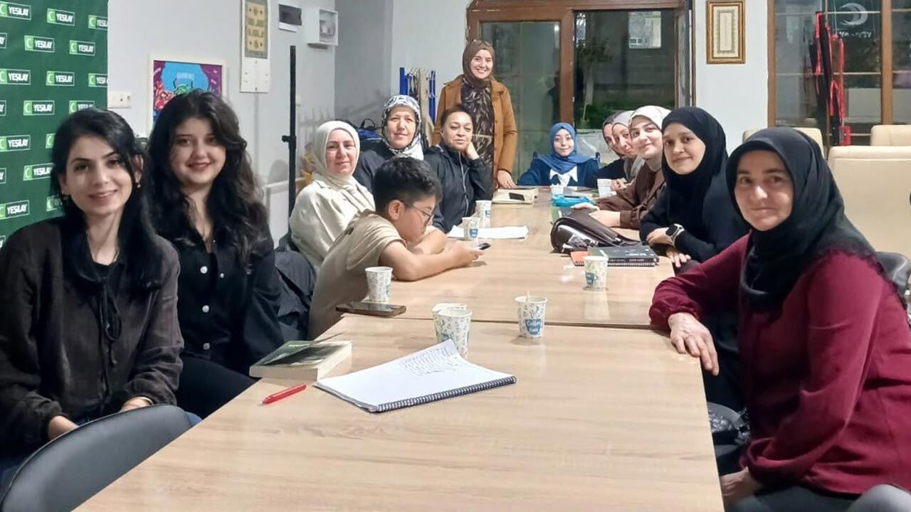 Atkaracalar Okuyor Kitap Kulübü ilk buluşmasını gerçekleştirdi