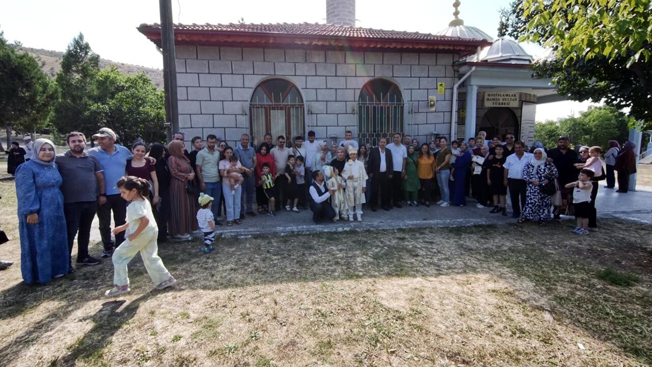 Atkaracalar’ın manevi durağı Hoşislamlar ziyaretçi akınına uğruyor
