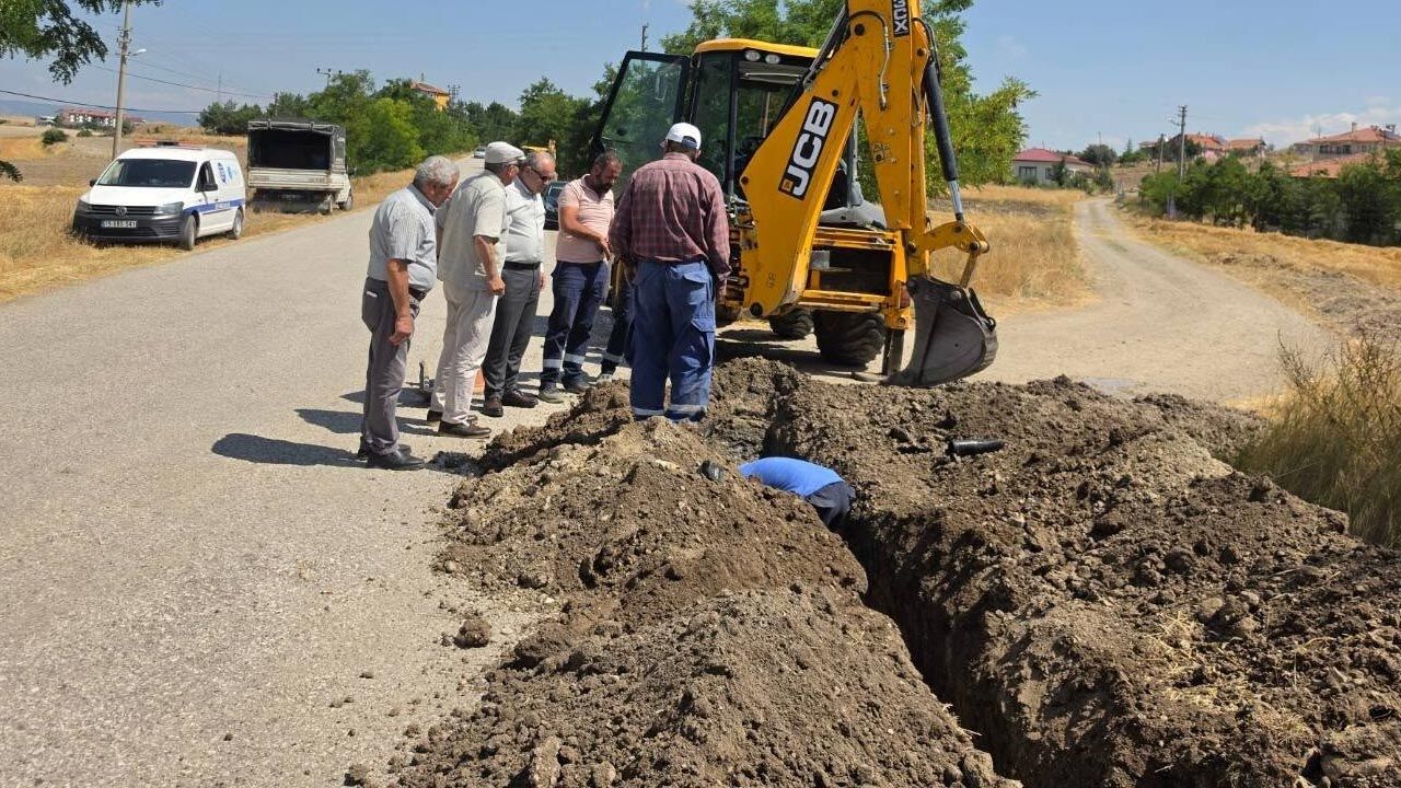Cavundurda Dogalgaz Hatlari Cekiliyor