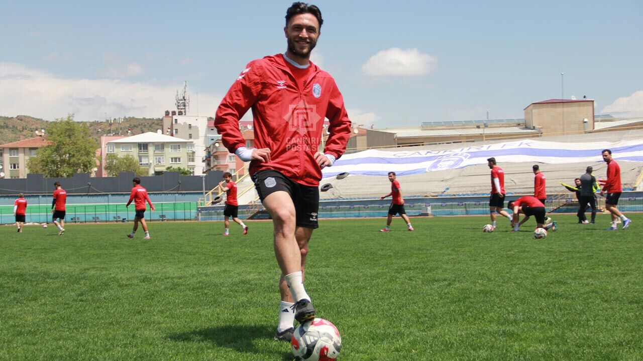 Çankırı FK’nın golcü oyuncusu Manisaspor’a transfer oldu