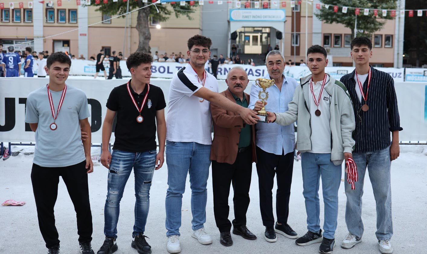 T U Z S A H A S A M P İ Y O N L A R 1