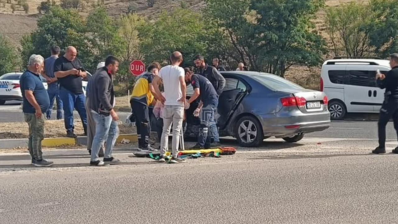 Bayramören Kavşağı’nda yine kaza: 3 yaralı