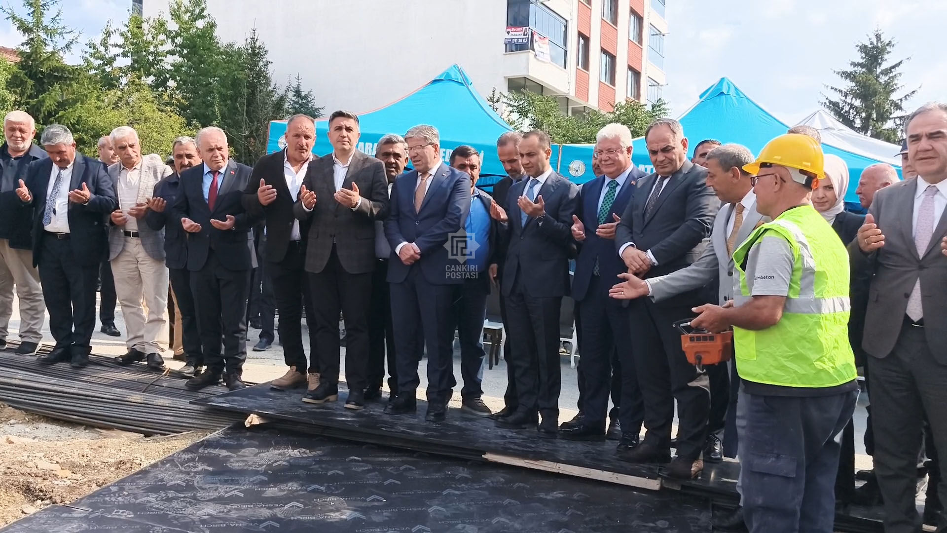 Atkaracaalkr Modern Belediye Binasi Temel 2