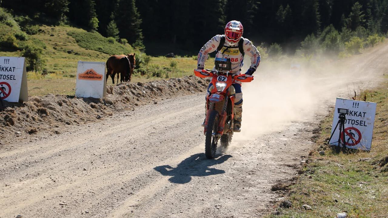 Kirkpinarda Motor Sesleri Yankilandi