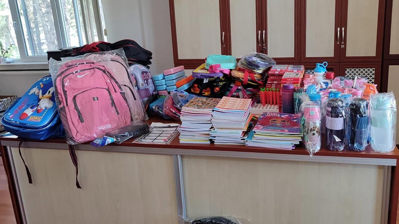 Korgun Belediyesi’nden öğrencilere çanta ve kırtasiye desteği