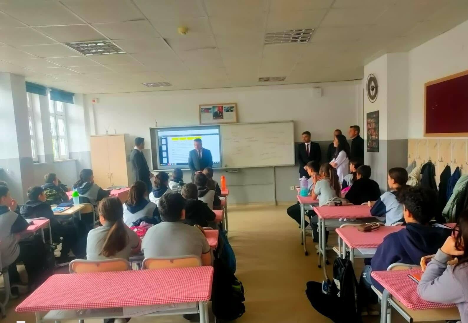 Kursunluda Ögrencile Üreterek Ögreniyor2