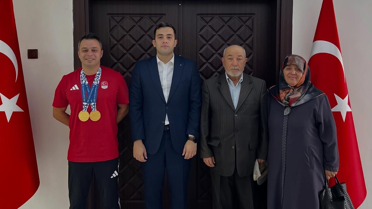 Çankırı’nın gururu İsmail Keleş Kaymakam Akbel’i ziyaret etti.