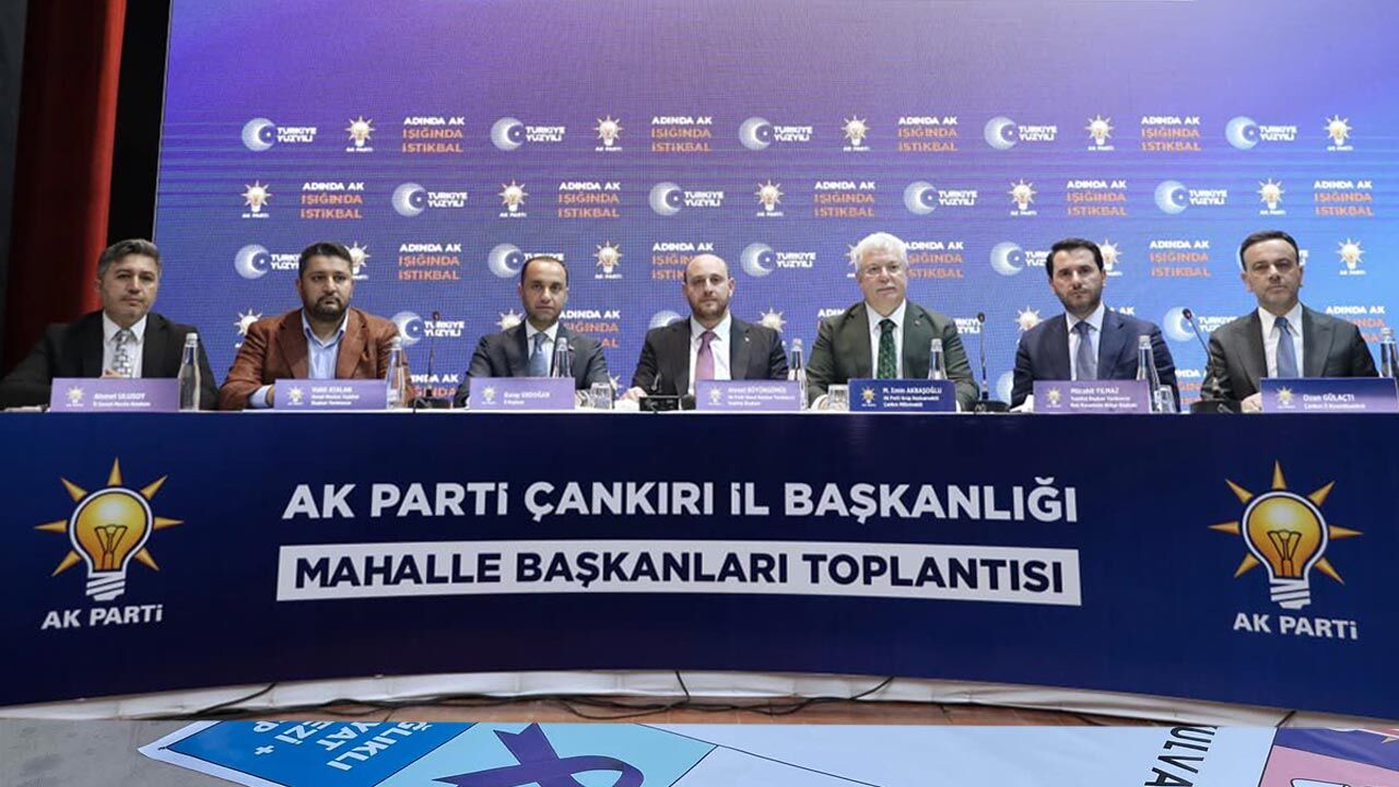 SİYASET