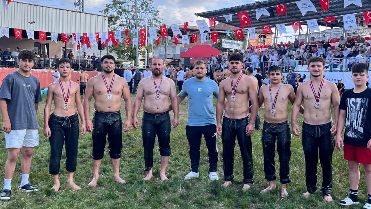 Eldivanli Pehivanlar Üst Boya Yükseldi1