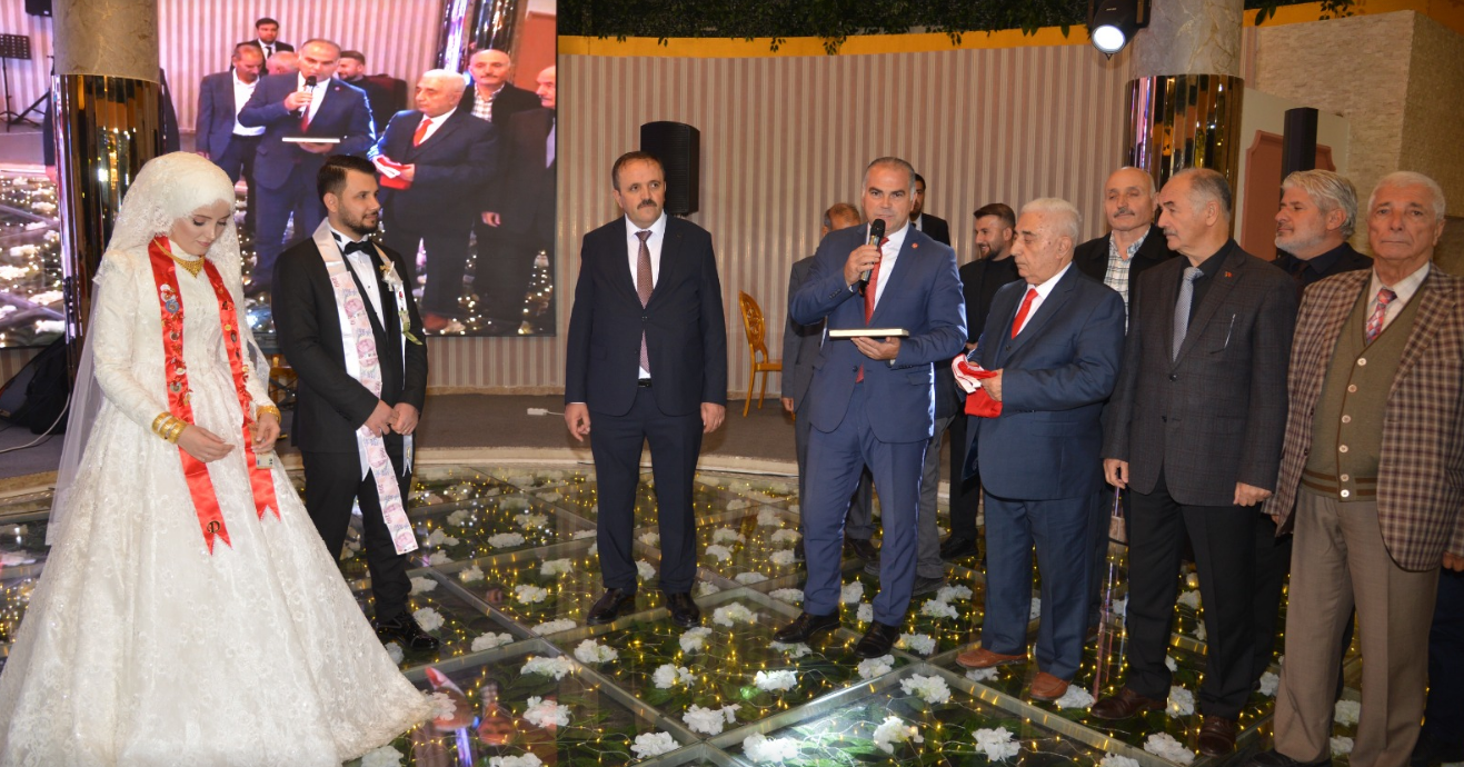 Acikgöz Ve Yilmaz Ailelerinin Mutlu Günü1