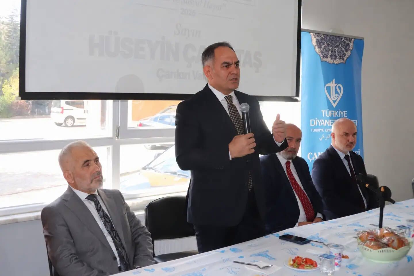 Calisan Ve Emekli Din Görevlileri Biraraya Geldi2