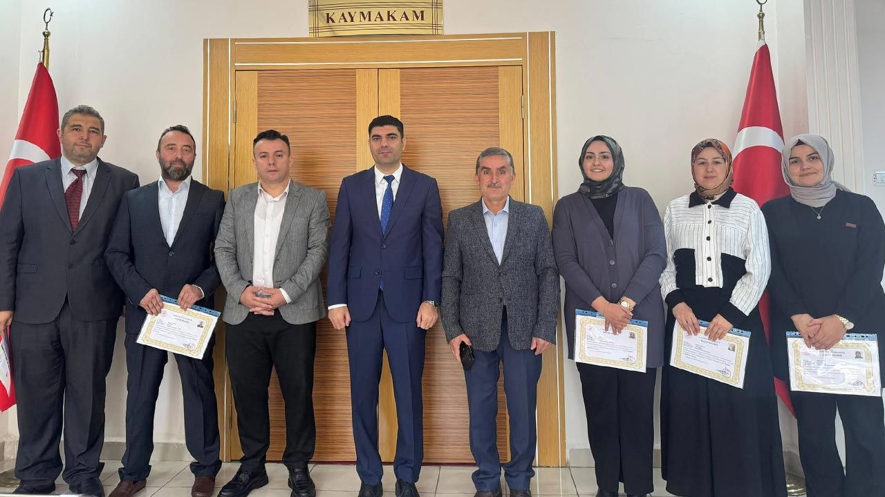 Kurşunlu’da Erasmus+ projesini hazırlayan ekibe başarı belgesi