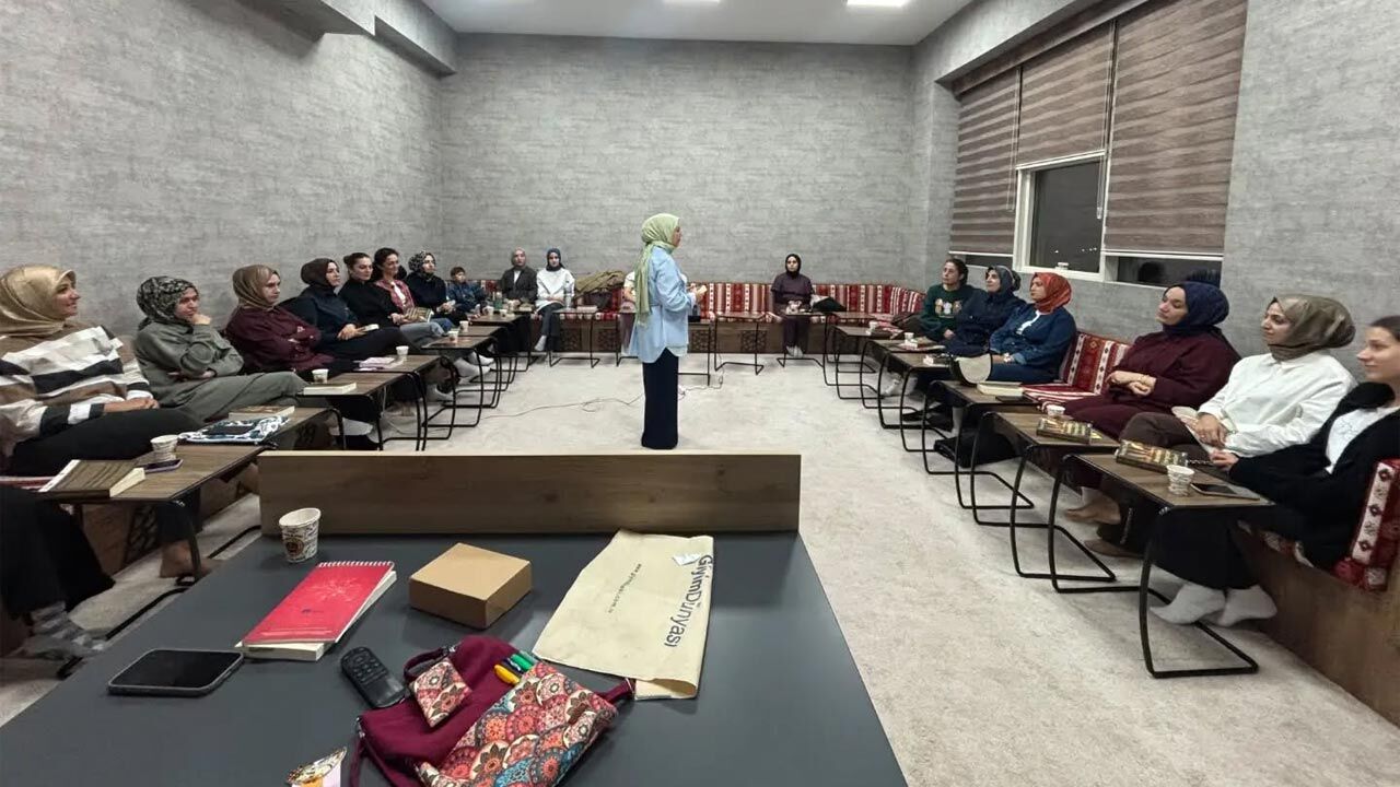 Kursunlu Kitap Klübü Ilk Tahlili Gerceklestirdi1
