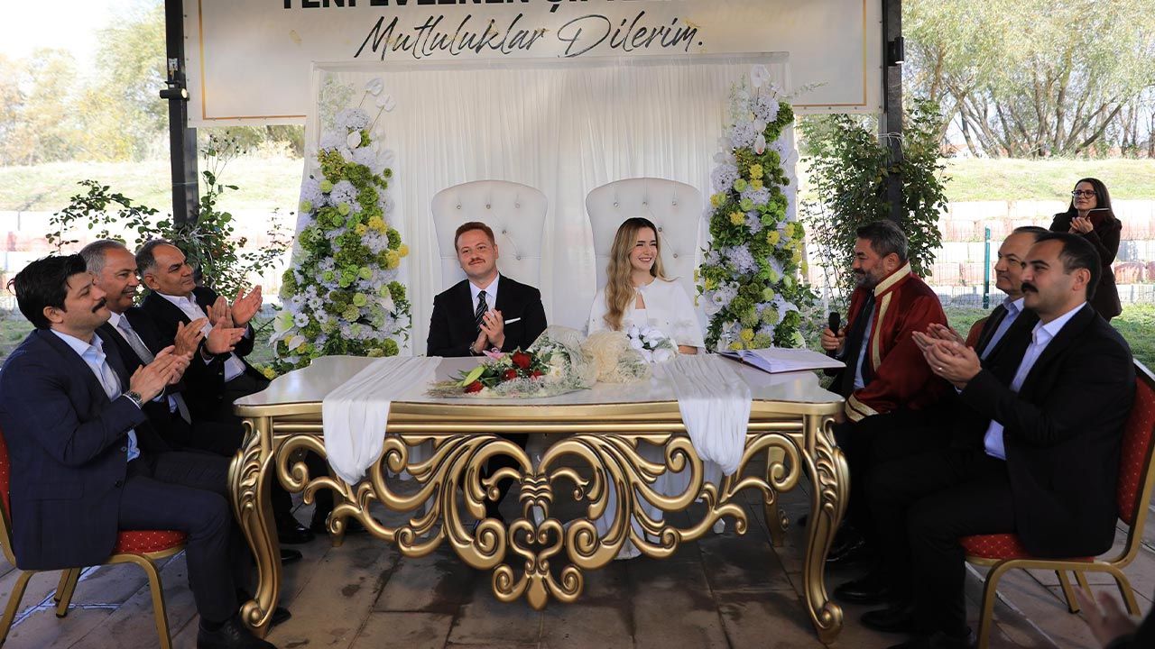 Orta Kaymakami Dünya Evine Girdi