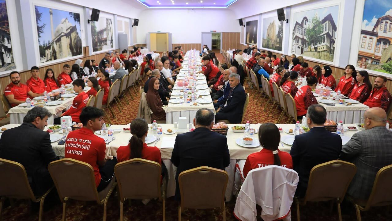 Çankırı’nın şampiyonları aynı sofrada buluştu