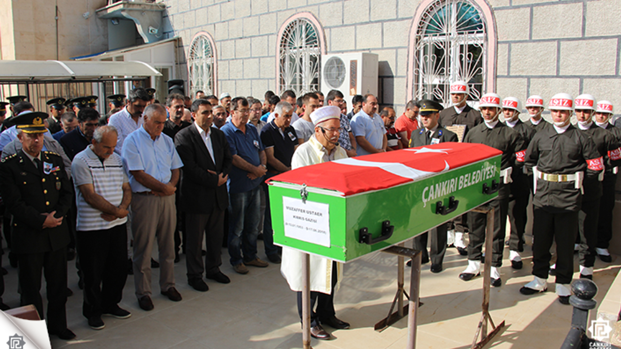 Kıbrıs Gazisi Muzaffer Ustaer son yolculuğuna uğurlandı