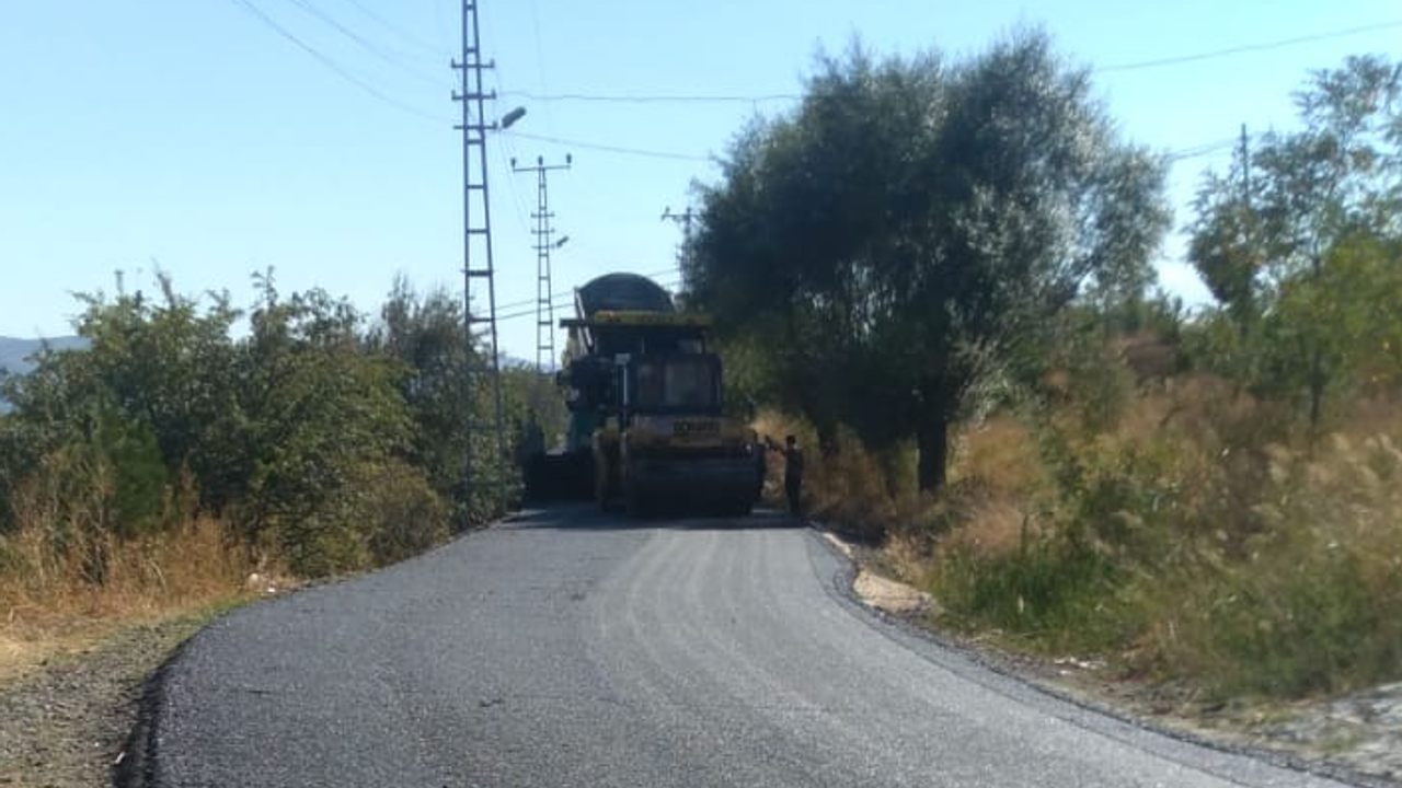 Hacımuslu köyünde eksik kalan asfalt yeniden döküldü!