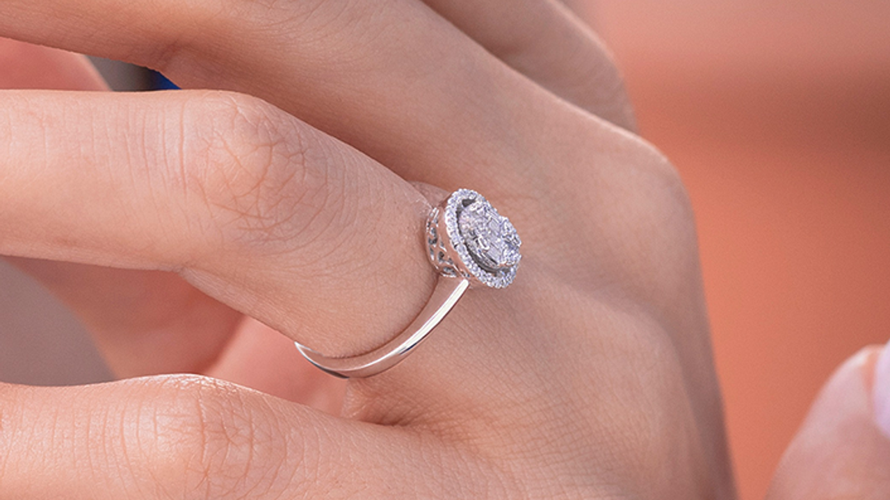 Blue Diamond koleksiyonları dikkat çekiyor