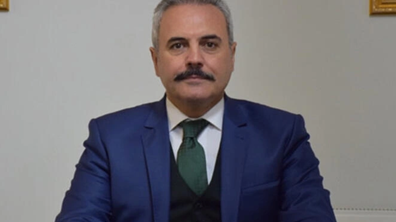 Son dakika... Karabük Üniversitesi kurucu Rektörü  Burhanettin Uysal hayatını kaybetti