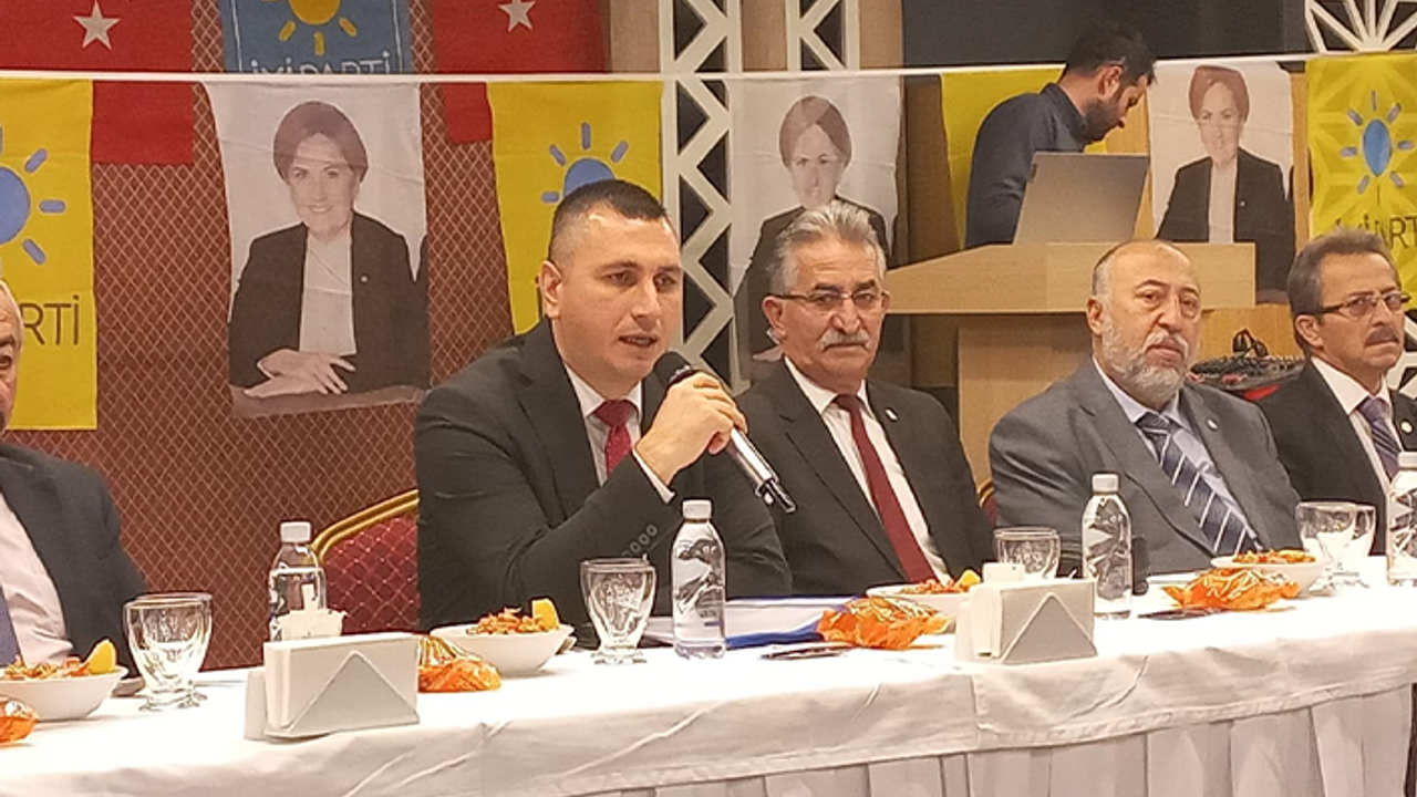 İYİ Parti'de Özcan adaylığını açıkladı!