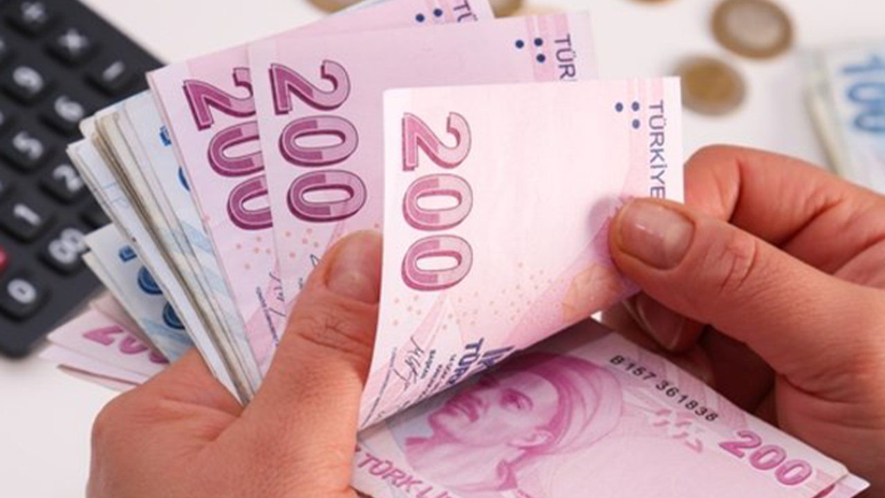 Promosyon görüşmeleri olumsuz sonuçlandı! Eğitim Bir Sen Çankırı’dan İş Bankasına promosyon protestosu!