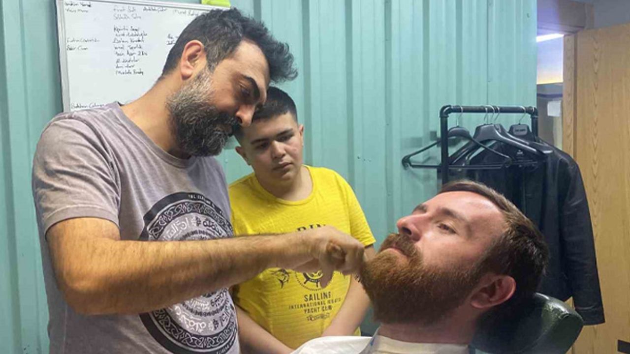 Çankırı'da berber ve kuaförlerde bayram mesaisi