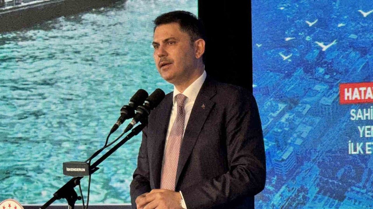 Bakan Kurum: "Sındırgı’da 80’i konut 127 bağımsız bölümün ağır hasarlı olduğunu belirledik"