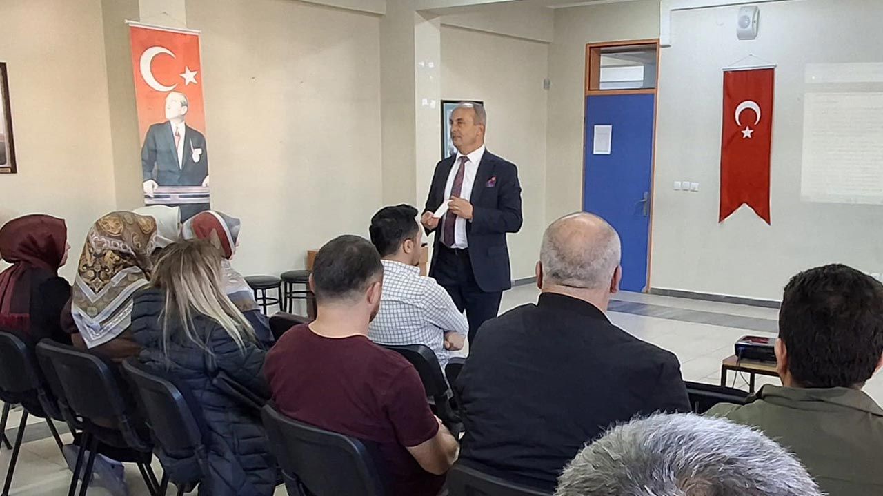 Çankırı'da Maarif Modeli Kursları ile Aile-Okul İş Birliği Güçleniyor