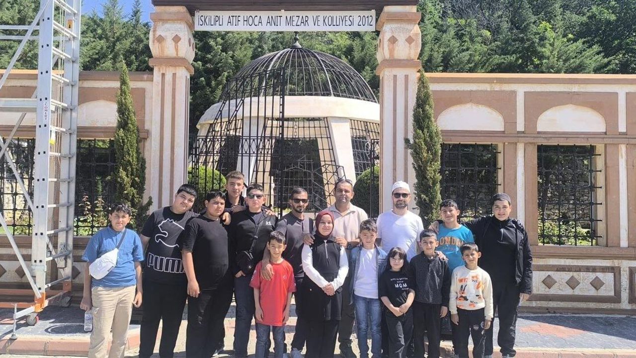 Ilgaz İlçe Müftülüğü’nden gençlere tarih gezisi