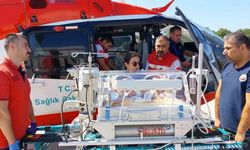 Ambulans helikopter yeni doğan bebek için havalandı