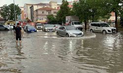 Yerköy’de sağanak yağış sonrası yollar göle döndü