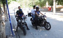Çankırı'da Zabıta ekipleri 3 öğrenciyi YKS sınavına yetiştirdi