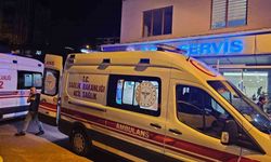 Hasta taşıyan ambulans kaza yaptı: 1 polis yaralandı