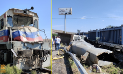 Çankırı’da hemzemin geçitte mahsur kalan kamyona tren çarptı