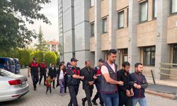 Dil düşürerek 9 ilde hırsızlık yapan kadın ve ailesi son işlerinde yakalandı
