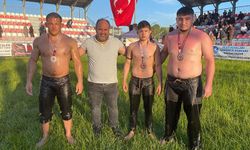 Genç güreşçiler Samsun’dan 3 madalya ile döndü
