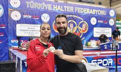 Çankırılı Sinem Yagmur Boyacı halterde Türkiye Şampiyonu oldu