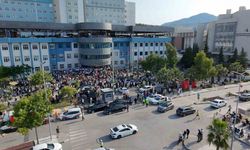 Manisa Büyükşehir Belediye Başkanı Ferdi Zeyrek hayatını kaybetti