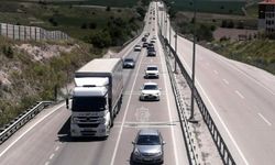 Çankırı D-100 Karayolu'nda bayram dönüşü yoğunluğu