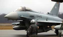 Almanya’nın 20 Eurofighter ve 6 bin 500 zırhlı araç alacağı iddiası
