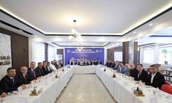 Bakan Işıkhan: "Dağların arasında silah sesleri değil, üretimin sesi yankılanacak"