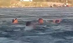 Fırat Nehri’nde 3 kişi boğulmaktan son anda kurtardı