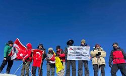 12 sporcu 30 Ağustos’ta Ağrı Dağı’nın zirvesine ulaştı